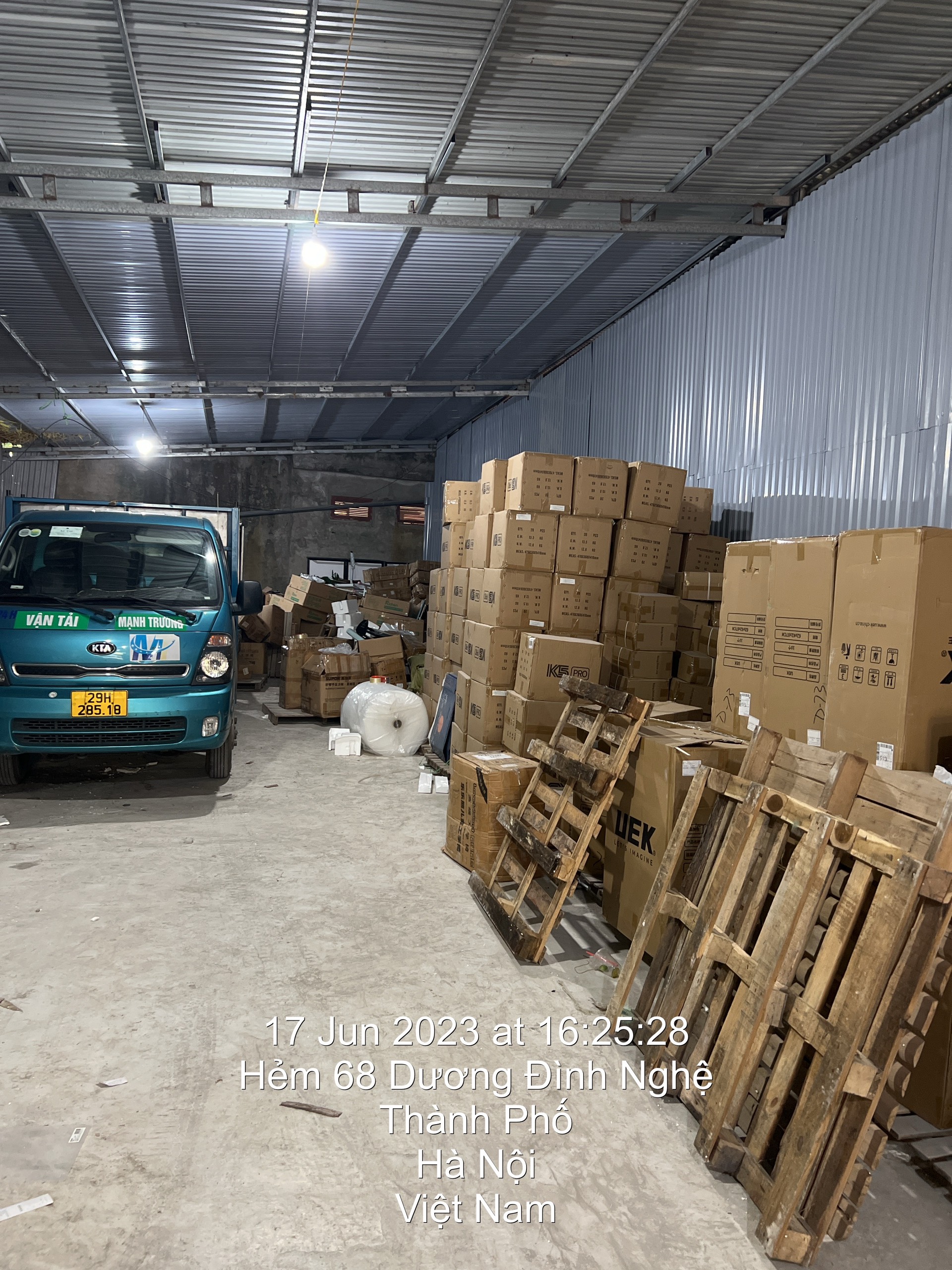 Thời gian phụ thuộc vào khối lượng đồ đạc và khoảng cách di chuyển, thường từ 1-3 ngày. Mạnh Trường sẽ khảo sát để đưa ra lịch trình cụ thể.