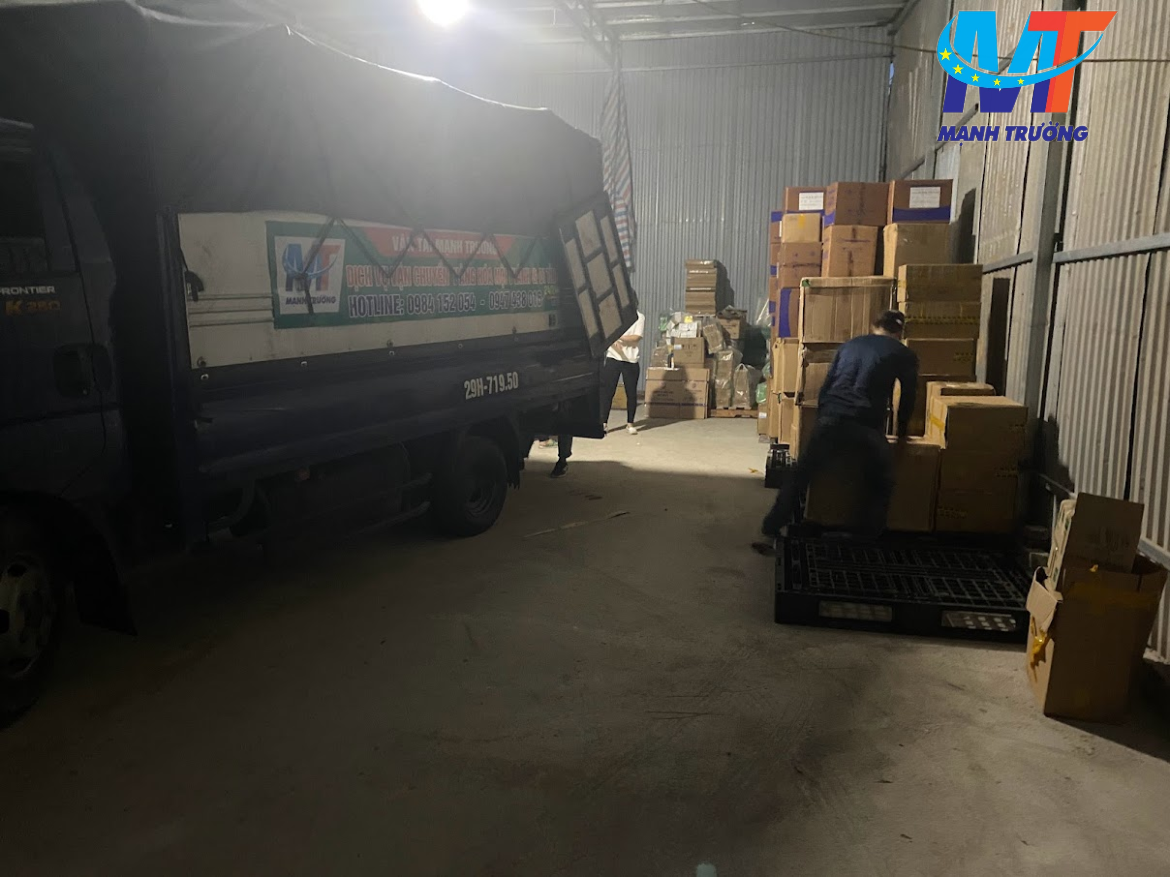 Thuê Xe Chở Hàng 10 Tấn Giá Rẻ uy tín chất lượng tại Hoài Đức Hà Nội Tại Hoài Đức