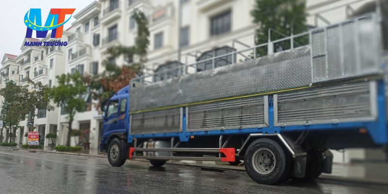 Dịch vụ vận tải nhanh chóng và kịp thời