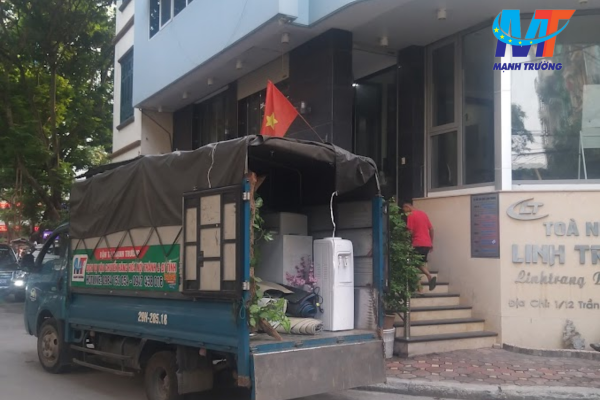 Dịch vụ thuê xe vận chuyển hàng hóa Hà Nội tại Mạnh Trường lại uy tín