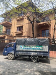 Chúng tôi cung cấp dịch vụ an toàn với bảng giá xe tải chở hàng Hà Nội đi Hưng Yên từ 800K. Hãy theo dõi bài viết sau để biết thêm các thông tin chi tiết.