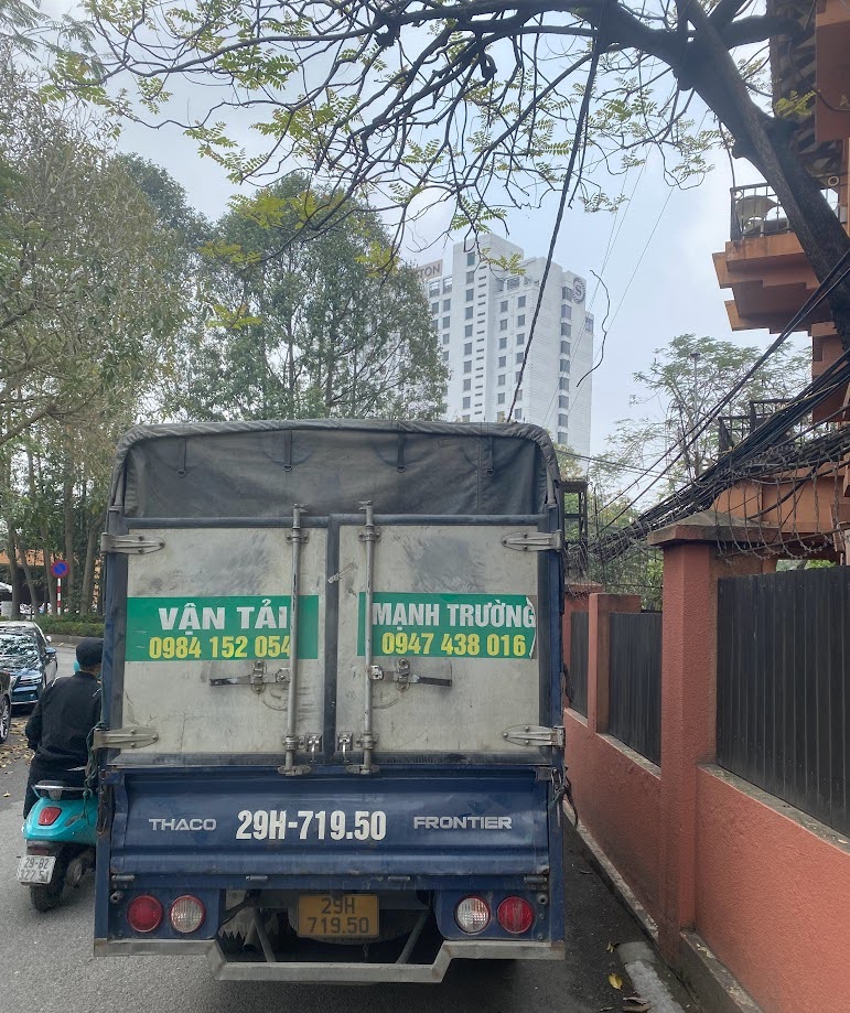 Mạnh Trường cung cấp đội ngũ tài xế giàu kinh nghiệm, thông thạo đường phố, đảm bảo hàng hóa được vận chuyển nhanh chóng và an toàn.