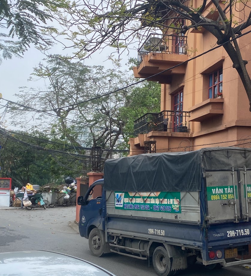 Việc lựa chọn một đơn vị vận chuyển chất lượng luôn là mối quan tâm với các khách hàng bởi vì nó sẽ ảnh hưởng  đến các vấn đề kinh doanh, sản xuất hoặc sinh hoạt.